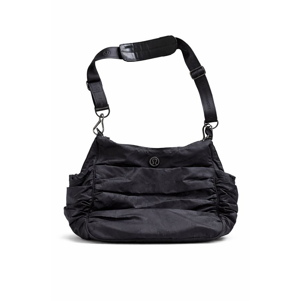 Lululemon Black Ruched Shoulder Bag 🖤